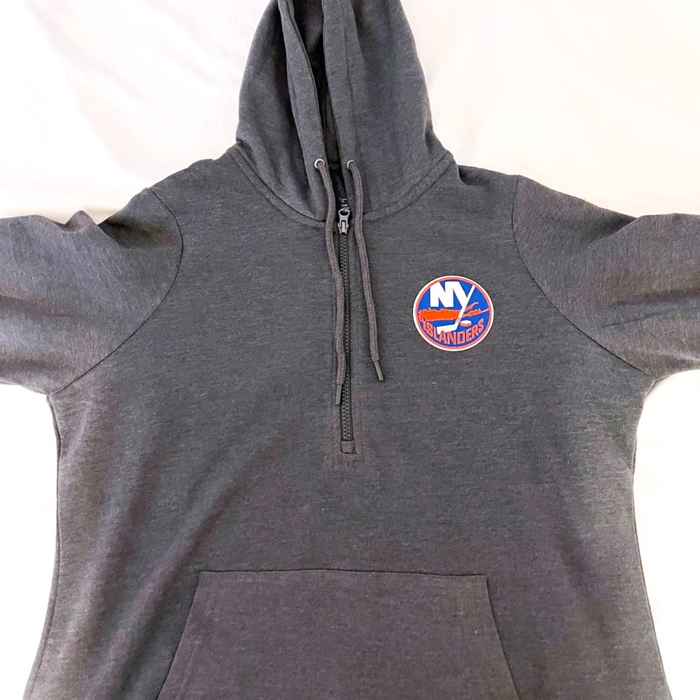 NEW YORK ISLANDERS HOCKEY QUARTER ZIP